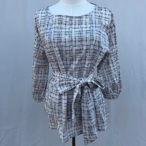 Ann Taylor Black and White Pattern Tie-Waist Tunic‎ Blouse